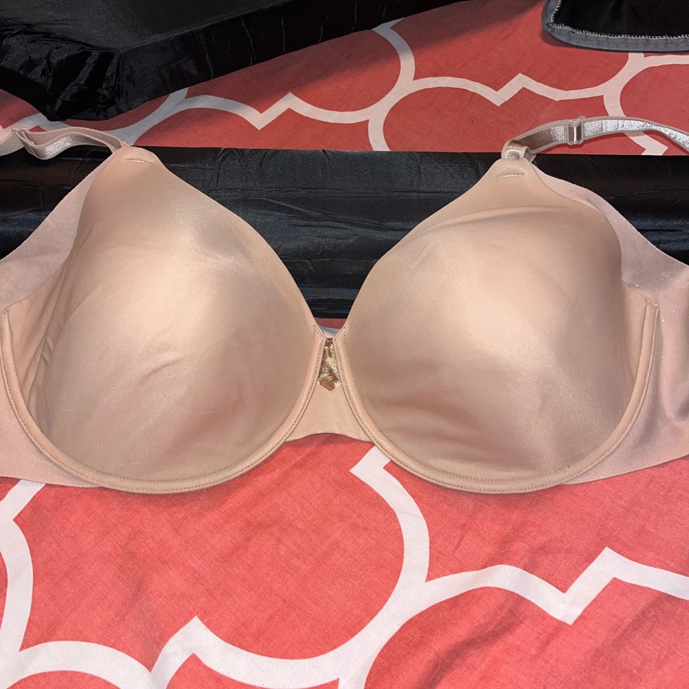 Olga Smooth Light Beige T-Shirt Bra 42DD